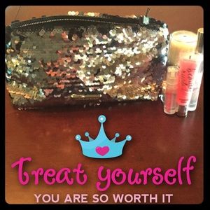 VS Sequin Clutch with Body Care